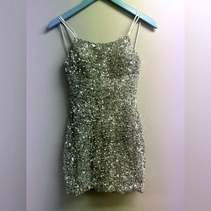 Never worn homecoming dress